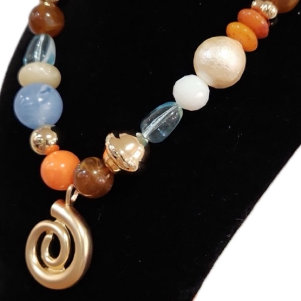 NWT ⚜️♥️⚜️ Piper K Gorgeous Mixed Beaded Spiral Pendant Necklace - Picture 4 of 13